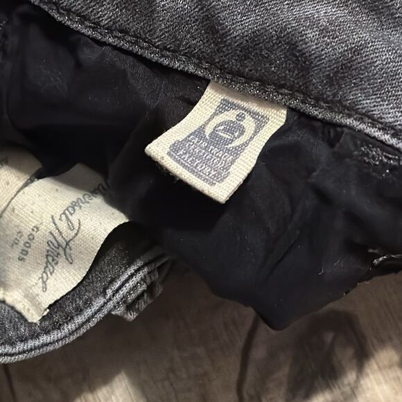 UNIVERSAL THREADS Jeans- size 4/27S‎ - Picture 6 of 7